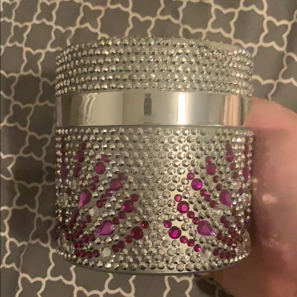 PRAI THROAT & DECOLLEGATE THROAT CREAM
